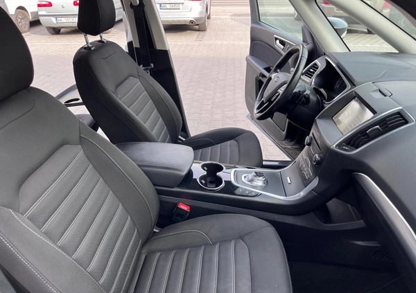 Ford Galaxy cena 79900 przebieg: 207000, rok produkcji 2019 z Zielonka małe 742